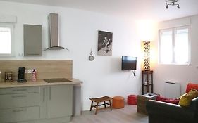 Appartement Hyper-Centre Epernay Avec Sauna Et Parking Prive